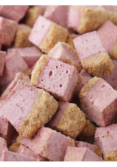 Freeze Dried Frambuazlı Cheesecake Kurutulmuş Çıtır Cheesecake Küpleri, Tatlı Küpleri Atıştırmalık - 100 Gr