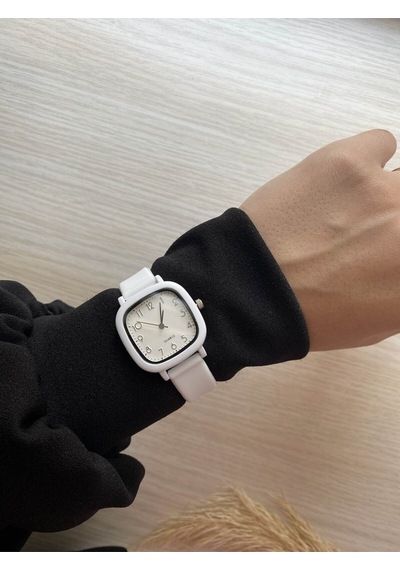 Retro Minimal Vintage Deri Kordon Kadın Kol Saati Silikon Model Bb0082 Gümüş