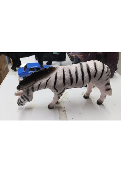 Plastik Oyuncak Hayvan Büyük Çizgili Zebra 17 Cm
