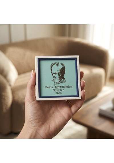 Öğretmenden Öğrencilerine Anlamlı Veda 18 Li Set Atatürk Portreli Ve Kişiye Özel Hatıra 10x10 Cm