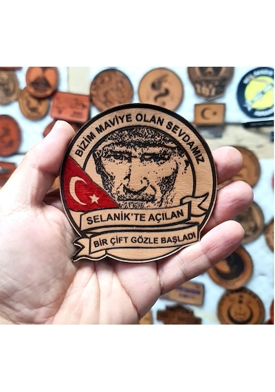 Atatürk Deri Peç Bizim Maviye Olan Sevdamız- Arma - Kırmızı Bayrak Mavi Göz Çok Renkli