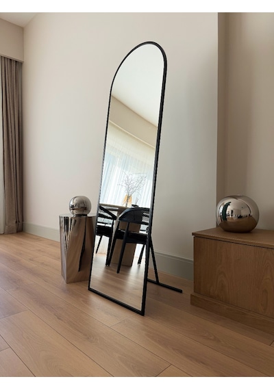 Effe Siyah Metal Çerçeveli 160x40 Cm Oval Ayaklı Boy Aynası