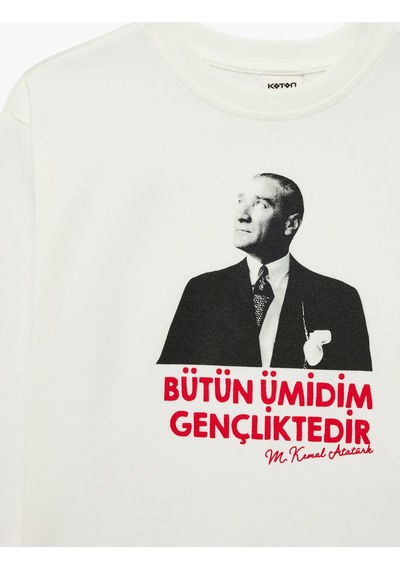 Koton Atatürk Baskılı Pamuklu Bisiklet Yaka Uzun Kollu Tişört Ekru 7wmb10179tk