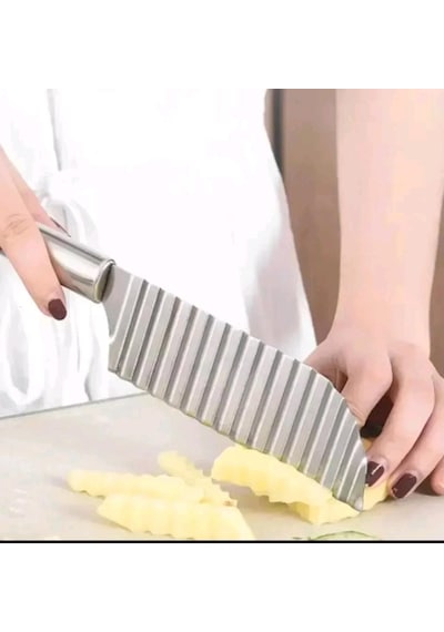 Bastırılarak Kesen Şekilli Patates Dilimleyici Bıçak 1 Adet Pratik Kolay Kullanım Sebze Kesme Krom Bastırılarak Kesen Şekilli Patates Dilimleyici Bıçak 1 Adet Pratik Kolay Kullanım Sebze Kesme Krom