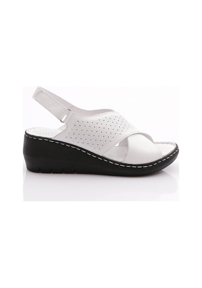 Dgn 1000 Kadin Delikli Kalin Topuk Sandalet 1000-2495-R0198 Beyaz