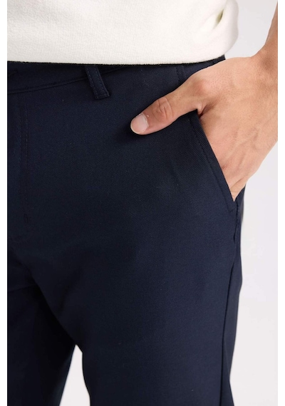 Defacto Çapraz Dokuma Chino Kumaş Pantolon Slim Fit Dar Kesim Dar Paça Basic Düz Cepli B2091AX23AU Lacivert Defacto Çapraz Dokuma Chino Kumaş Pantolon Slim Fit Dar Kesim Dar Paça Basic Düz Cepli B2091AX23AU Lacivert