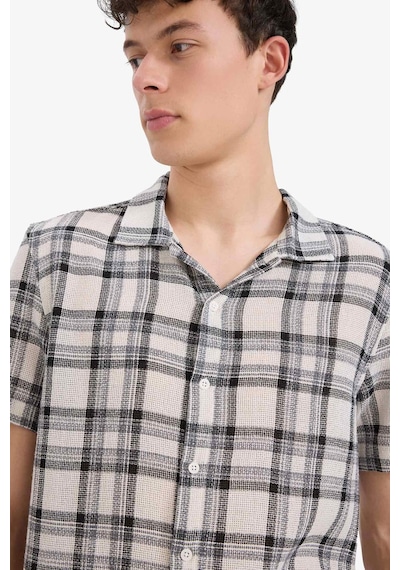 DeFacto Regular Fit Polo Yaka Kareli Yazlık Pamuklu Kısa Kollu Gömlek D7661AX25SPER42