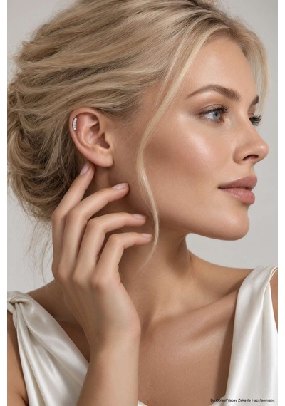 Mira 18 Ayar Beyaz Altın Kaplama Gümüş Conch-helix Piercing