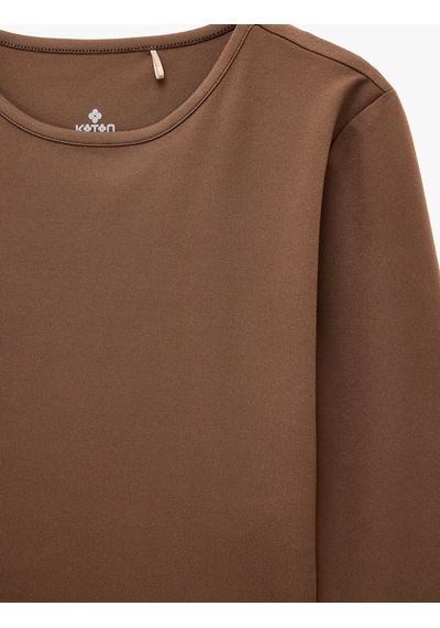Koton Slim Fit Uzun Kollu Bisiklet Yaka Crop Spor Tişört Kahverengi 7wak10091nk Kahve