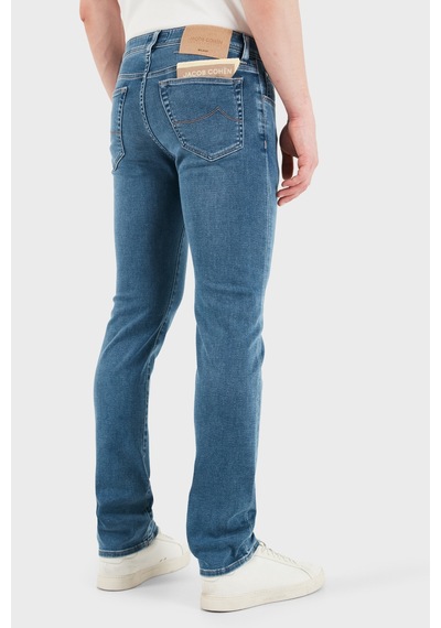 Jacob Cohen Pamuklu Slim Fit Normal Bel Dar Paça Jeans Erkek Kot Pantolon Jumq E009 030 P0019 V2 200d Lacivert Jacob Cohen Pamuklu Slim Fit Normal Bel Dar Paça Jeans Erkek Kot Pantolon Jumq E009 030 P0019 V2 200d Lacivert