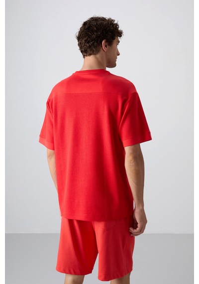 Tommy Life Fiesta Pamuklu Kalın Yüzeyi Dokulu Oversize Fit Basic Erkek T-shirt - 88340 Kirmizi Tommy Life Fiesta Pamuklu Kalın Yüzeyi Dokulu Oversize Fit Basic Erkek T-shirt - 88340 Kirmizi
