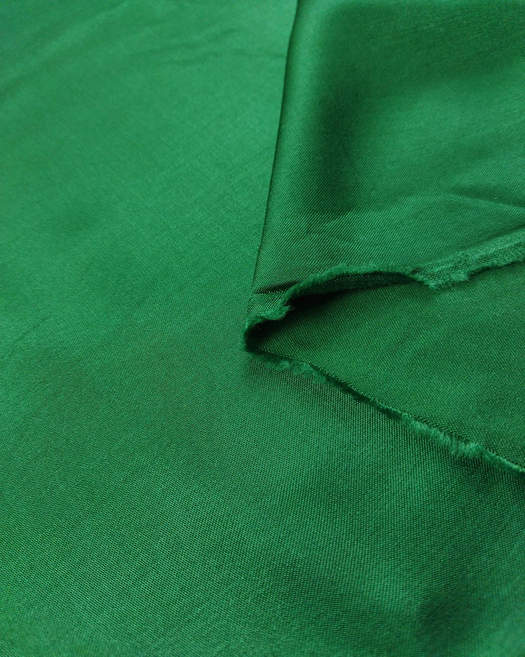 Saten Dokuma Yumuşak Koyu Yeşil 140 En X 175 Boy -1179 Renkli