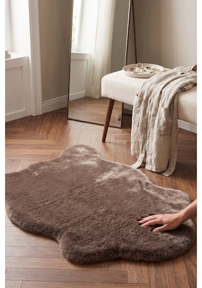 Merplush Peluş Post Halı 70x100 Cm Süet Taban Yumuşak Kürk Görünümlü Yatak Odası Halısı Mouss Kahve