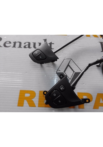 Renault Clio 4 Cruise Regulatör Düğmesi .
