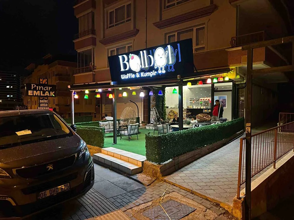 Alaçatı Ağaç Feneri - 10 Lu Renkli Dış Mekan Aydınlatma Plastik Gövde + E27 Duy