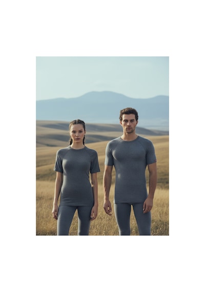 Blackspade Vücuda Oturan İçlik Unisex Termal Tişört Bisiklet Yaka, 2. Seviye Isı Koruma-9258 Gri Melanj Blackspade Vücuda Oturan İçlik Unisex Termal Tişört Bisiklet Yaka, 2. Seviye Isı Koruma-9258 Gri Melanj
