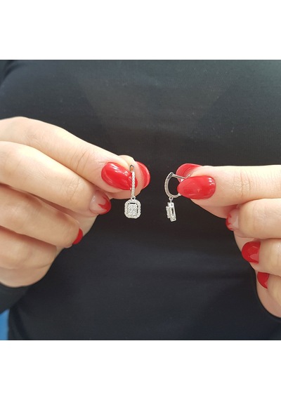 Lova 0,44 Karat Baget Pırlanta Küpe - 3030046