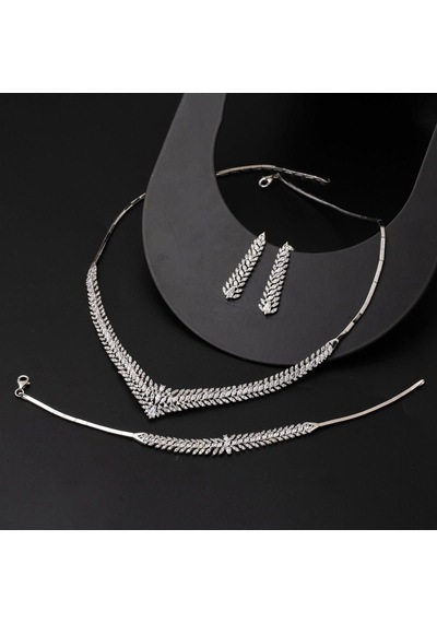 Lilyum Beyaz Altın Set 14 Ayar Stpj33607