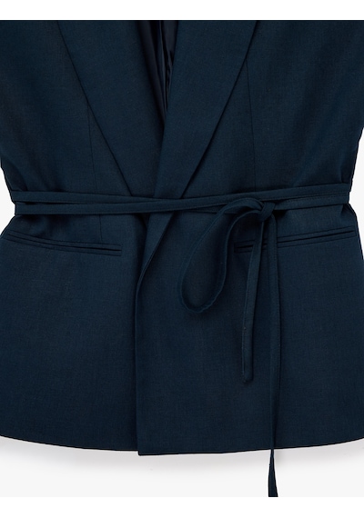 Koton Keten Görünümlü Bağlama Detaylı Cepli Kolsuz Blazer Yelek Lacivert 6sak20184ew Lacivert - Mavi Koton Keten Görünümlü Bağlama Detaylı Cepli Kolsuz Blazer Yelek Lacivert 6sak20184ew Lacivert - Mavi