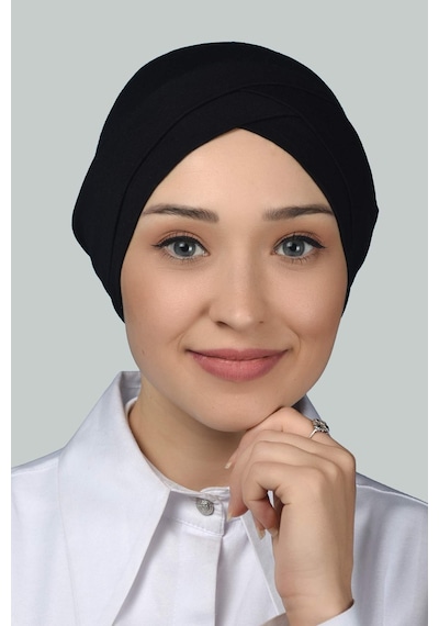 Altobeh Dört Bantlı Çapraz Dış Tesettür Bonesi Hazır Türban Penye -SİYAH Siyah Altobeh Dört Bantlı Çapraz Dış Tesettür Bonesi Hazır Türban Penye -SİYAH Siyah