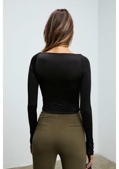Grımelange Sılıvra Kadın Havuz Yakalı Esnek Kumaşlı Slim Fit Siyah Bluz Siyah Grımelange Sılıvra Kadın Havuz Yakalı Esnek Kumaşlı Slim Fit Siyah Bluz Siyah