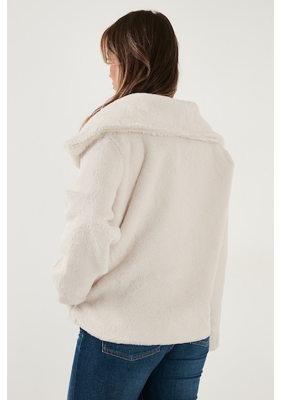 Lela Oversize Geniş Yaka Çıtçıt Düğmeli Astarlı Peluş Bayan Mont 6839623 Beyaz