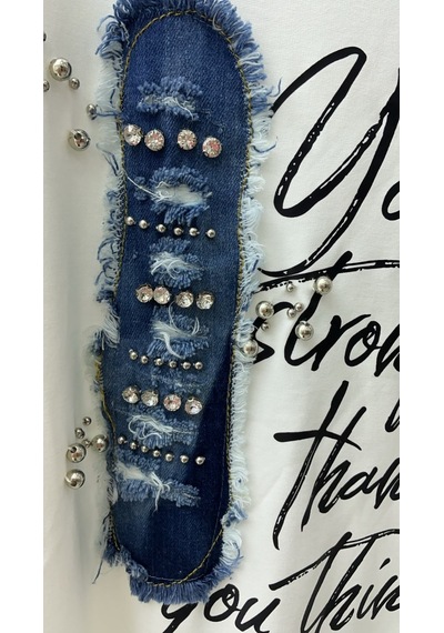 La Velina Büyük Beden Asimetrik Şifon Detaylı Taş Ve Denim Aplikeli Baskılı Rahat Kesim Kadın Bluz Beyaz La Velina Büyük Beden Asimetrik Şifon Detaylı Taş Ve Denim Aplikeli Baskılı Rahat Kesim Kadın Bluz Beyaz