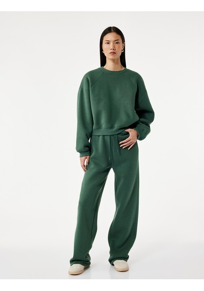 Koton Regular Fit Üç İplik Uzun Kollu Bisiklet Yaka Basic Sweatshirt Yeşil 6wak10033ek Yeşil Koton Regular Fit Üç İplik Uzun Kollu Bisiklet Yaka Basic Sweatshirt Yeşil 6wak10033ek Yeşil