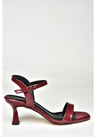Fox Shoes U569519908 Bordo Rugan Alçak Topuklu Kadın Ayakakbı Bordo
