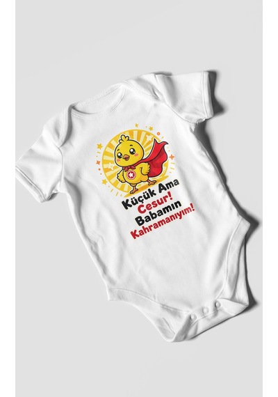 Morivokids Küçük Ama Cesur Babamın Kahramanıyım Kısa Kollu Bebek Body %100 Pamuk Beyaz