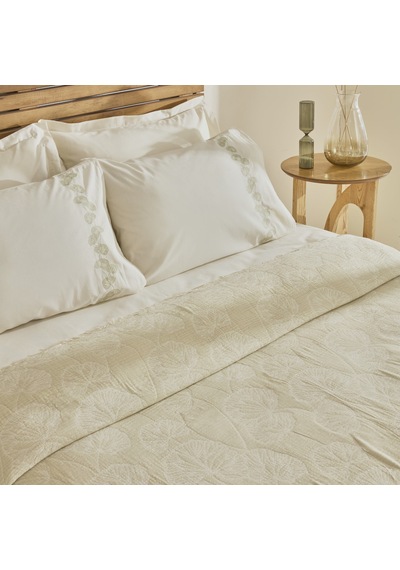 Karaca Home Ginkgo Leaf Müslin Nakışlı Çift Kişilik Pike Takımı Adaçayı Adaçayı