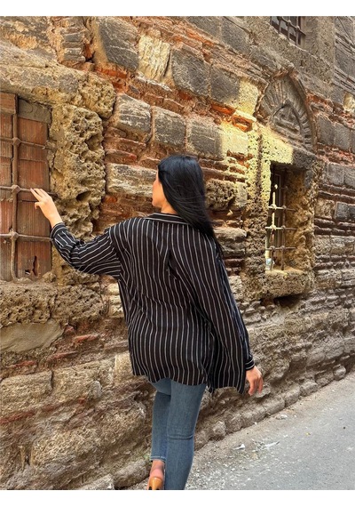 WeShaya Siyah Çizgili Oversize Pamuklu Düğmeli Gömlek Siyah