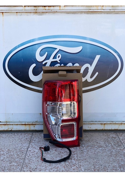 Ford Ranger Stop Lambası 2012-Sonrası Sol Duylu Sisli Tip Sol Şöför Taraf