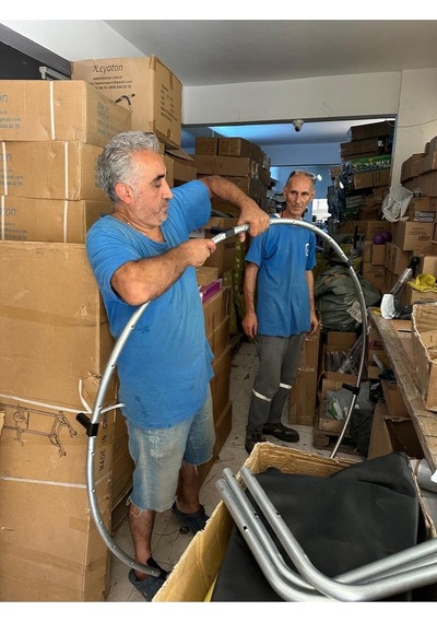 Leyaton Fileli Büyük Boy Trambolin 140 Cm Çap Kırmızı 100 Kg Taşıma Kapasitesi Kırmızı Tek Ebat