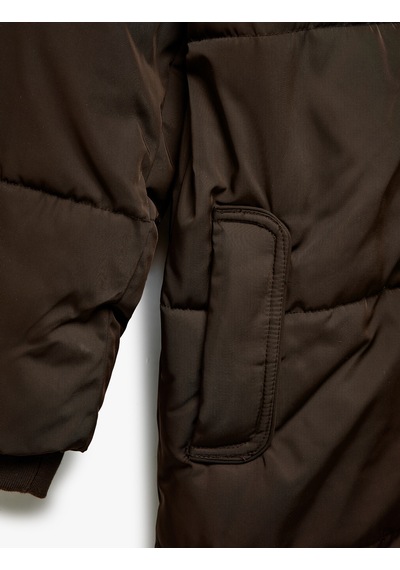 Koton Kapüşonlu Çıtçıt Düğmeli Fermuarlı Oversize Şişme Mont Kahverengi 5wal00011ıw Kahve Koton Kapüşonlu Çıtçıt Düğmeli Fermuarlı Oversize Şişme Mont Kahverengi 5wal00011ıw Kahve