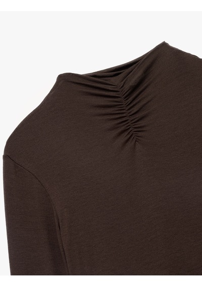 Koton Slim Fit Uzun Kollu Drape Detaylı Dik Yaka Tişört Kahverengi 6wak50197ek Kahve