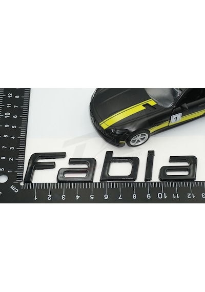 Skoda Fabia Bagaj Parlak Siyah Abs 3M 3D Yazı Logo Amblem
