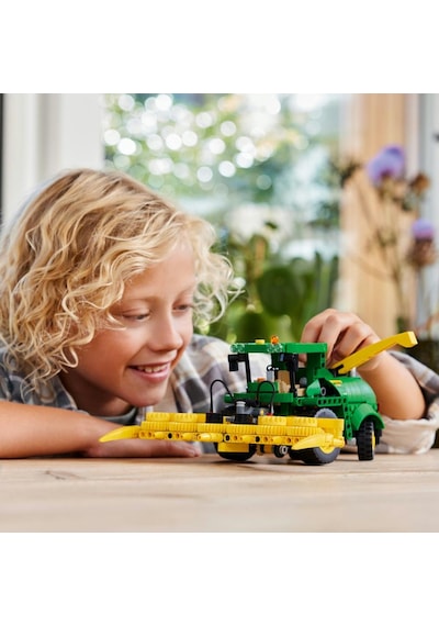 LEGO® Technic John Deere 9700 Forage Harvester 42168 9+ Yaratıcı Oyuncak Yapım Seti - 559 Parça