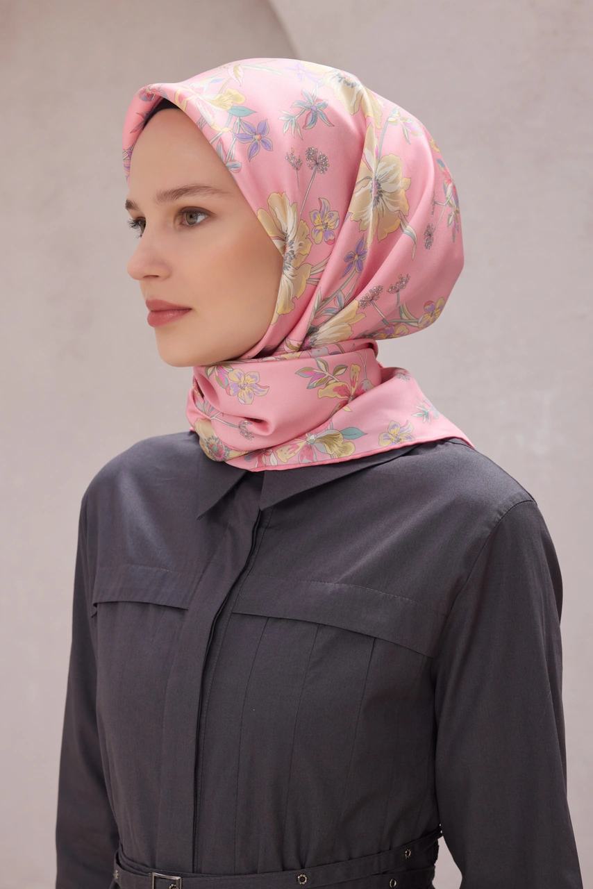 BELLİ Çiçek Desen İpek Twill Eşarp 4210d01 Lacivert