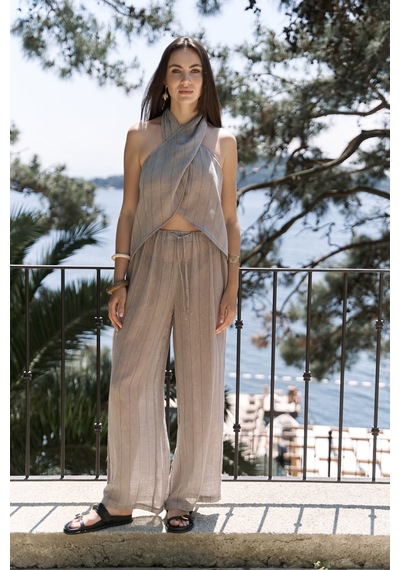 Mai Collection Mai Studios Co. Cadhas Boyundan Bağlamalı Vizon Crop Pantolon Takım Vizon Mai Collection Mai Studios Co. Cadhas Boyundan Bağlamalı Vizon Crop Pantolon Takım Vizon