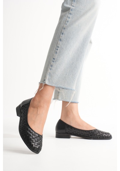 Analin Shoes Kadın Hakiki Deri Örgü Detaylı Babet Siyah Analin Shoes Kadın Hakiki Deri Örgü Detaylı Babet Siyah