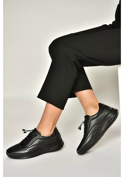 Fox Shoes Y999255803 Siyah Hakiki Deri Kadın Spor Ayakkabı Sneakers Siyah