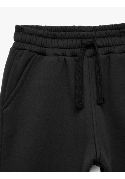 Koton Üç İplik Şardonlu Cep Detaylı Beli Bağcıklı Jogger Okul Eşofman Altı Siyah 7wkb40107tk