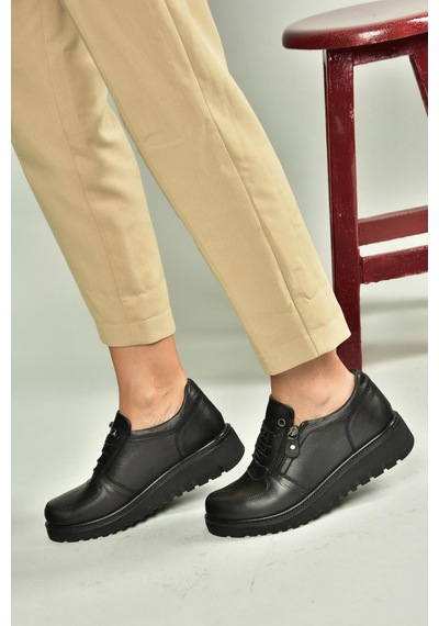 Fox Shoes U555040403 Siyah Hakiki Deri Günlük Kadın Ayakkabı Siyah-hakiki Deri
