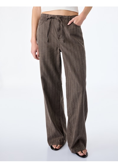 Koton Pamuklu Rahat Kalıp Beli Bağcıklı Çizgili Pantolon - Loose Straight Fit Jean Kahverengi Çizgili 6sal40148mw