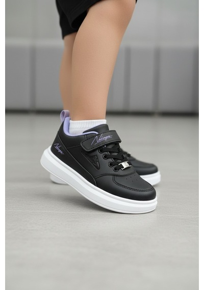 Enoch Cırt Cırtlı Yazı Baskılı Beyaz Tabanlı Bağcıklı Çocuk Sneaker Siyah - Lila