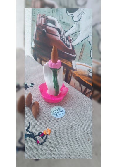 Buda Eli Mudra Figürlü El Yapımı Beyaz Konik Ve Çubuk Tütsülük Dekoratif Obje
