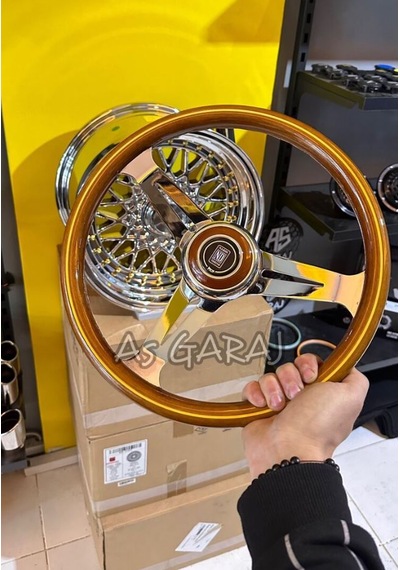 Nardi Beyaz Çizgili Ahşap Direksiyon Simidi