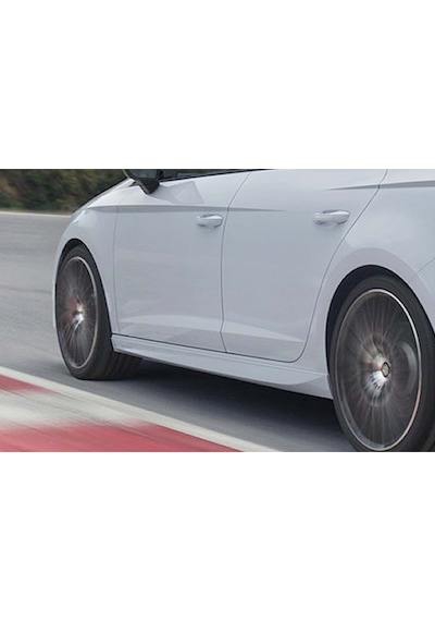 Renault Megane 4 Aero Marşpiyel Seti Mat Siyah Plastik 2016- 2021