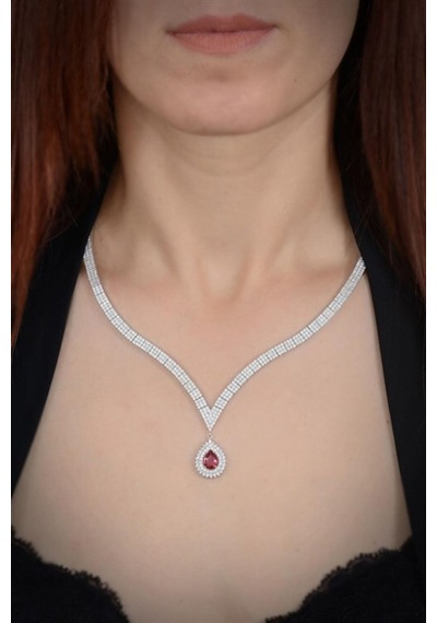 Kadın Gümüş Set - Arissa Yakut Taşlı Gümüş Su Yolu Set - Kolye, Bileklik, Küpe, Yüzük Işıklı Kutuda